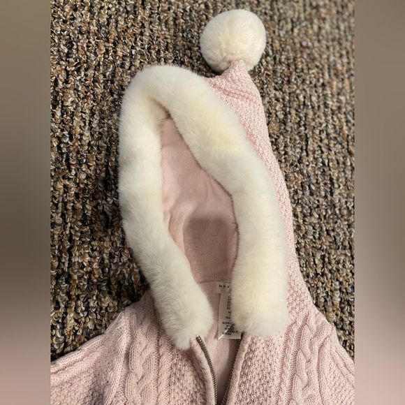 Max Studio Baby Knit Romper fur hoodie Blush pink one Piece - Picture 4 of 10